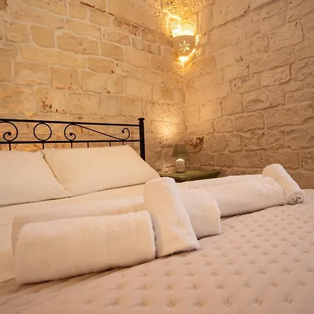 Trullamie Terra Rossa 奥斯图尼