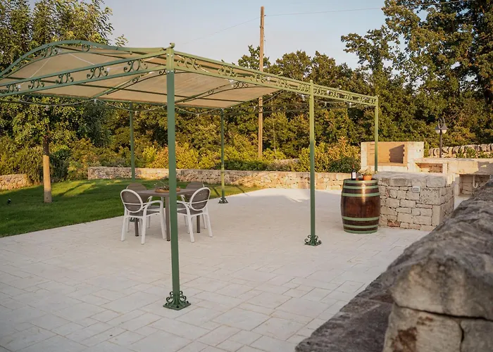 Ferienhaus Trullamie Terra Rossa